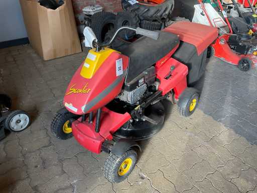 Ma?ina de tuns iarba Wolf Scooter