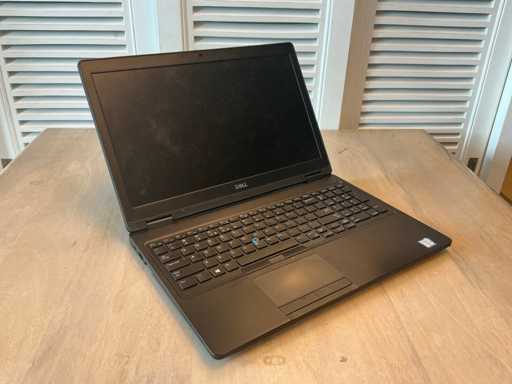 Notebooki — Dell Inc. — Latitude 5590