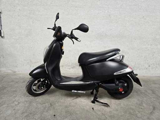Monasso - Scooter - Grace - electric 25km version dxf21z