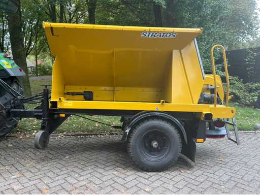 2002 Nido STRATOS B17-18 AVAX Salt Spreader