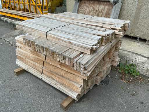 Batch of wooden ledges