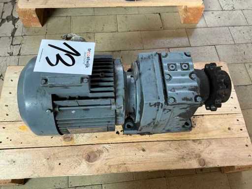 Materials and warehouse stocks