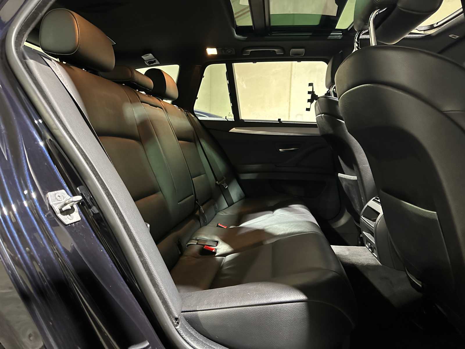 BMW 520i Touring M-Sport High Executive 5-serie 184pk 2013, 92-ZLN-9