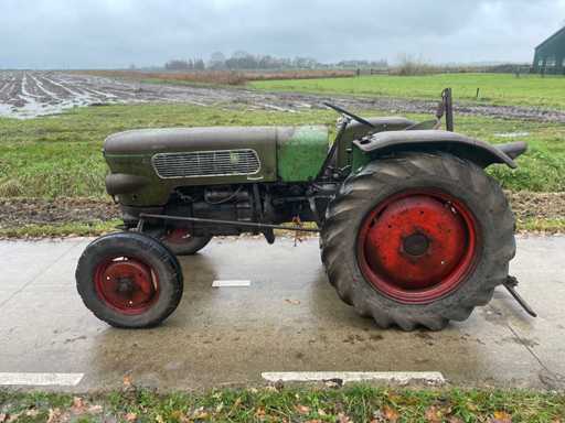 Traktor Fendt Farmer 1 Z Oldtimer z 1973 roku