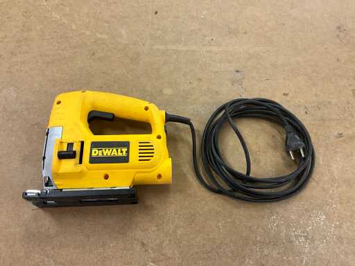 Dewalt DW320K Decoupeerzaag
