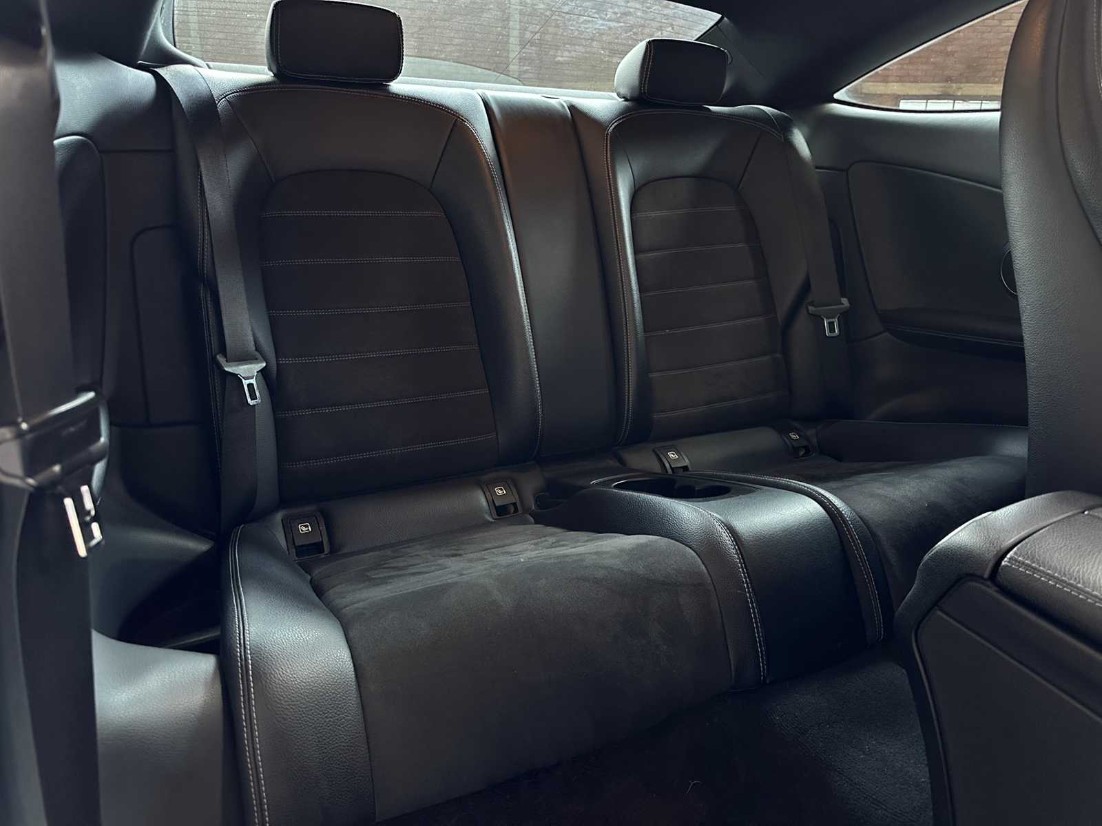 Mercedes-Benz C250 Edition 1 AMG-Line 211pk 2016 C-klasse Coupé, PT-406-T