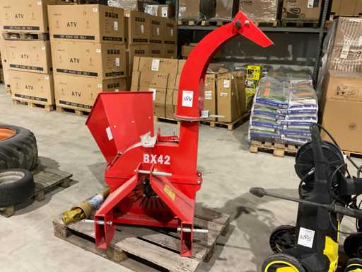 Déchiqueuse de bois BX42