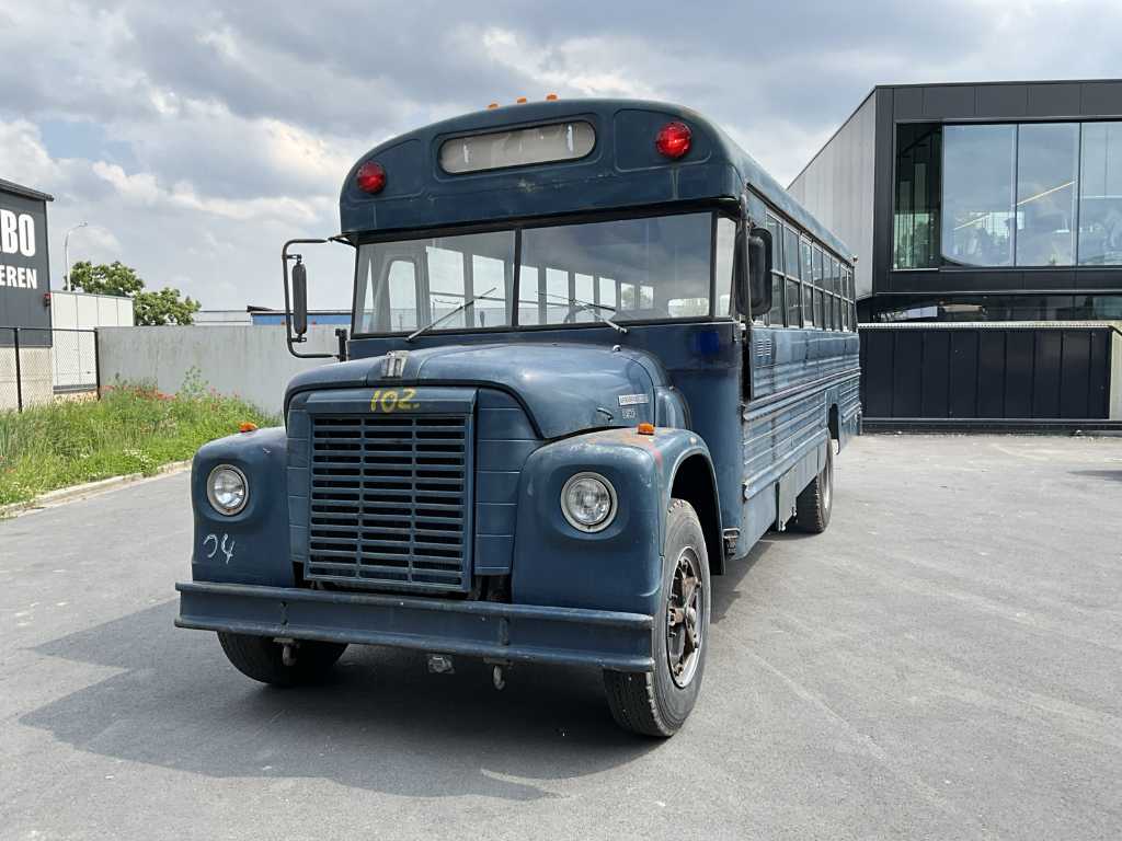 1965 School bus INTERNATIONAL LOADSTAR