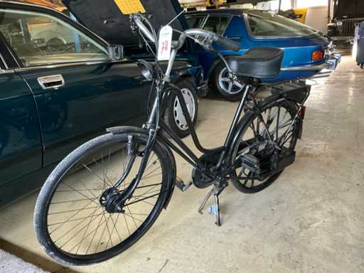 Vélo avec moteur auxiliaire