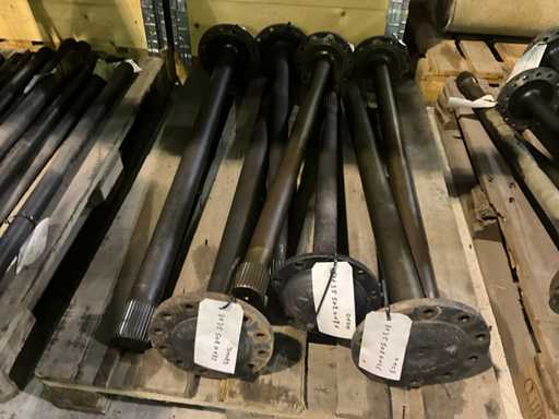 Partij diverse steekassen MAN