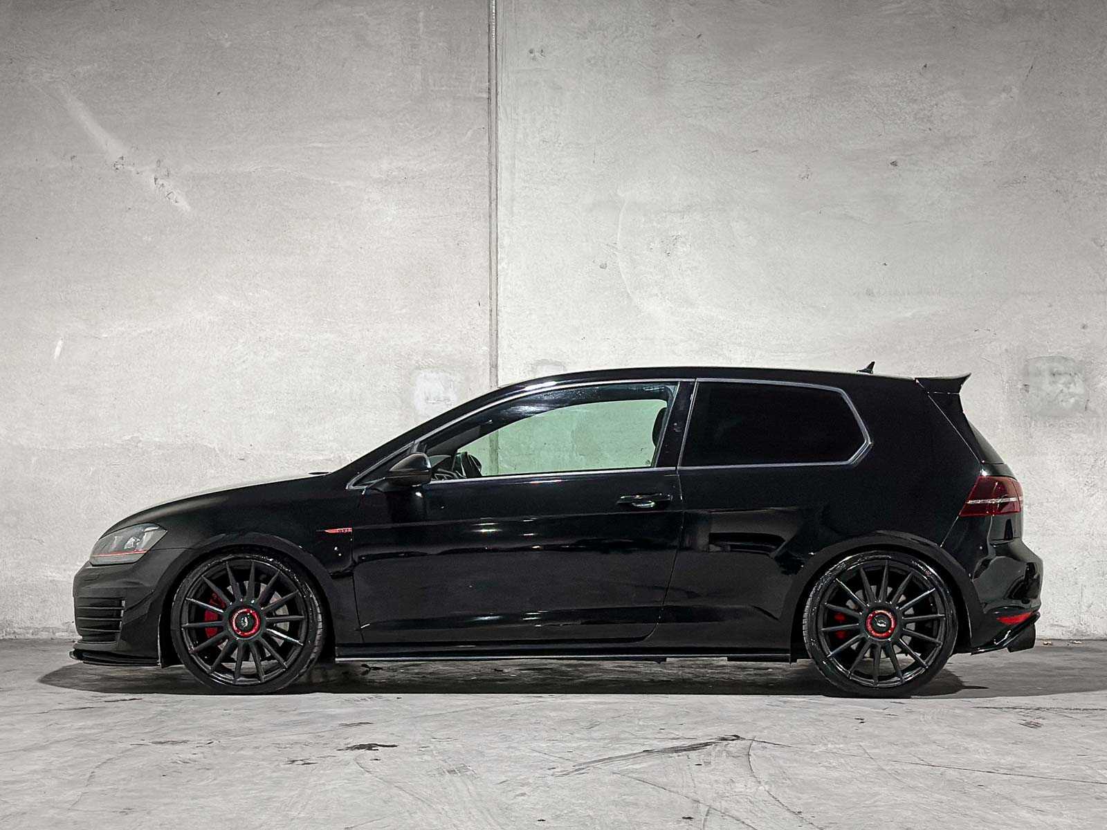 Volkswagen Golf GTI Performance (VII / MK7 / Golf 7) 396pk 2014