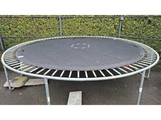 Goldstar - Trampoline