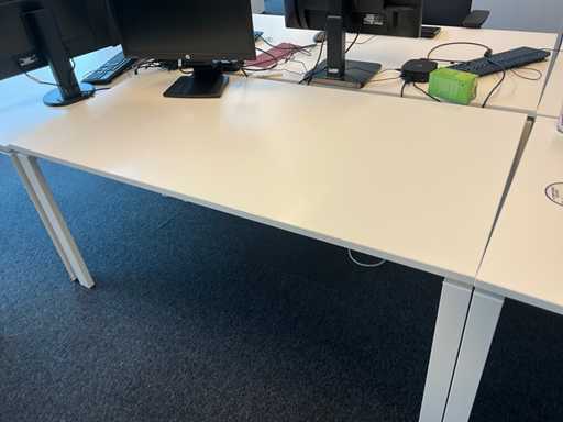 Desk (4x)
