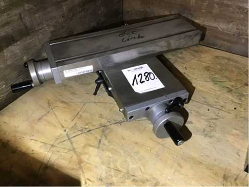 Kreuzschlitten links