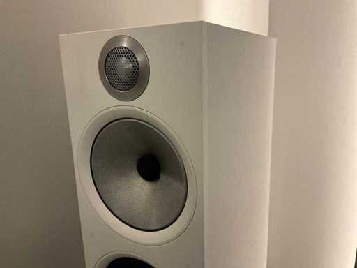 Bower & Wilkins Receiver & speakers