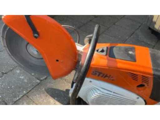 779c8605-4f04-4e52-9bd7-eb6abd25f8e3.mp4