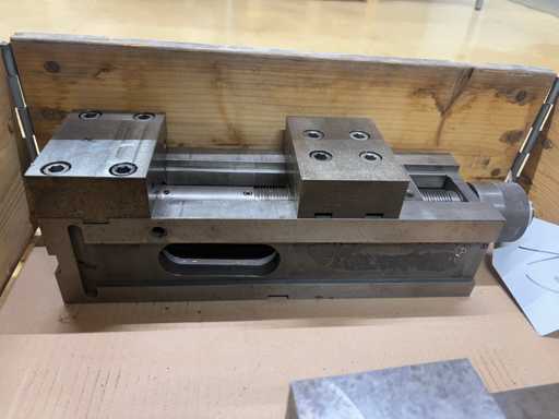 KESEL SOLID-FUTURE Machine Vise