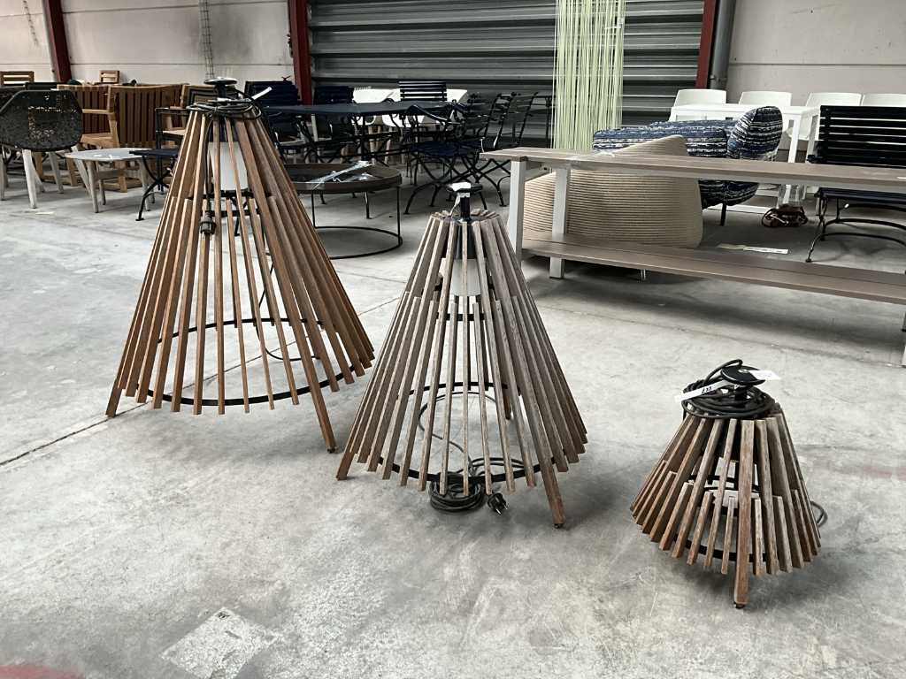 3x houten vloerlamp SKARGAARDEN TIPI