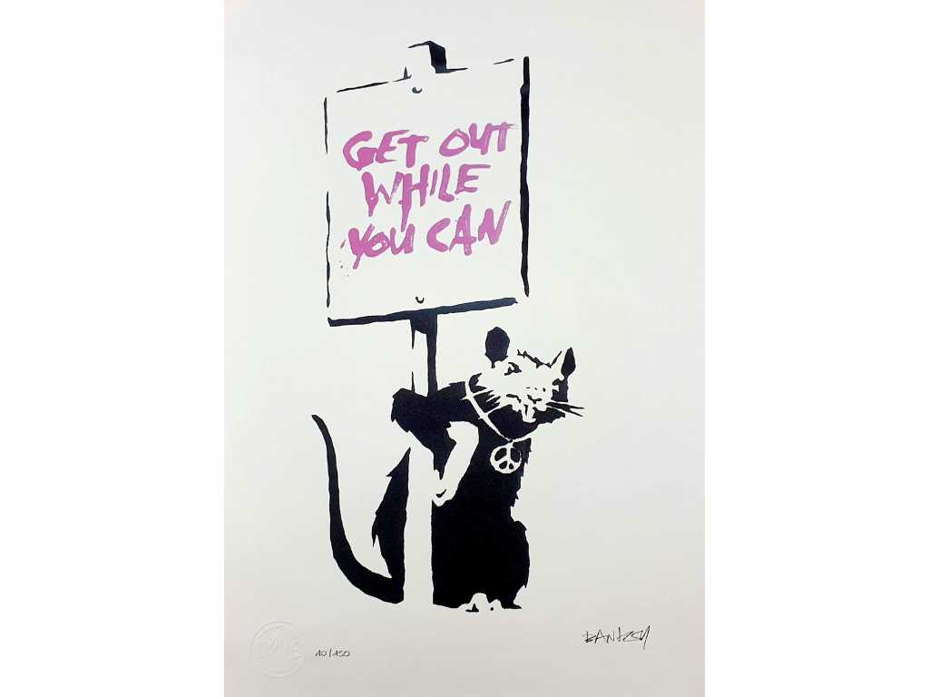 Banksy (geboren in 1974), gebaseerd op - Get out while you Can
