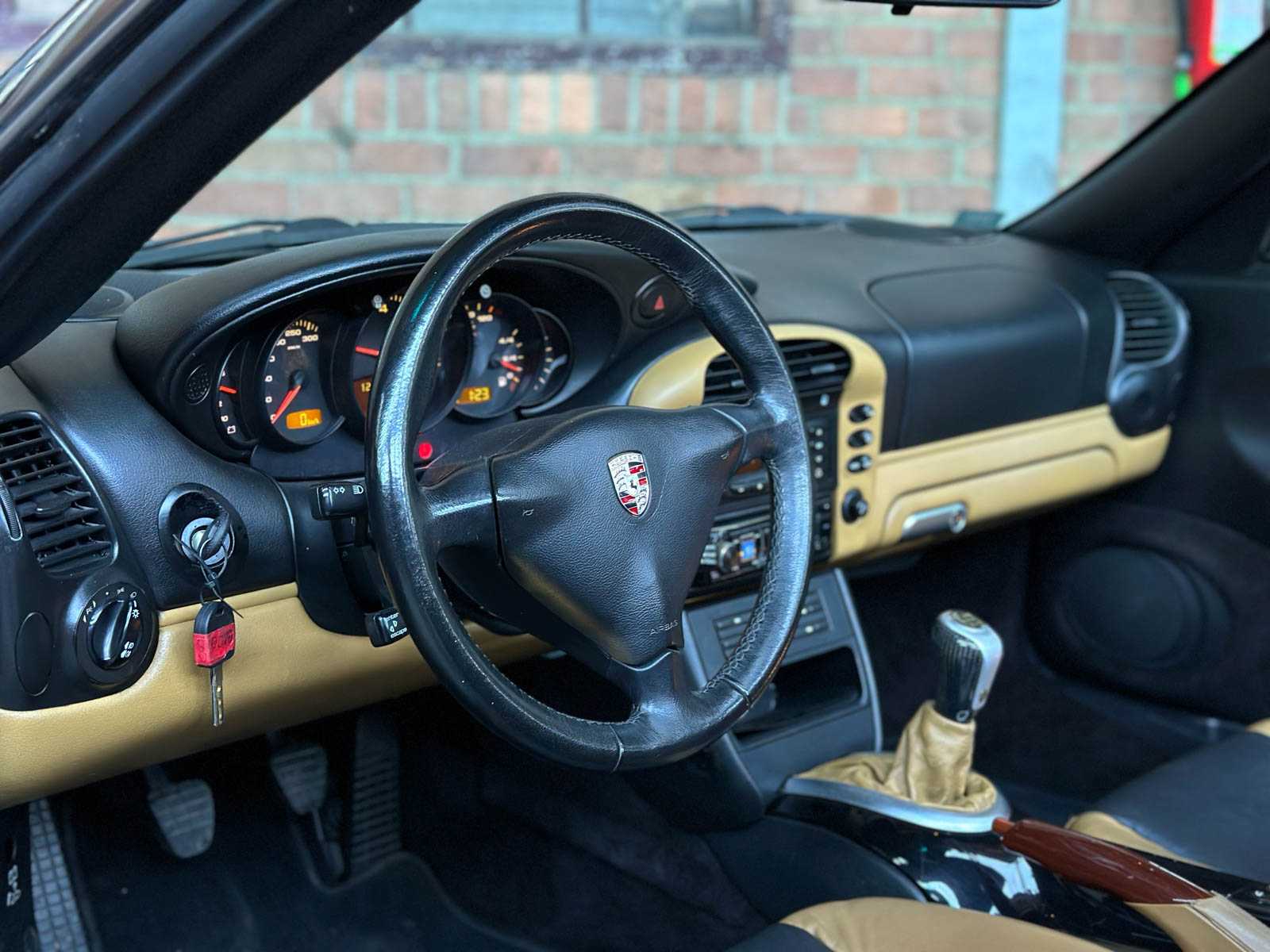 Porsche 911 Carrera Cabriolet 3.6 996 320pk 2004 HANDGESCHAKELD -Youngtimer-