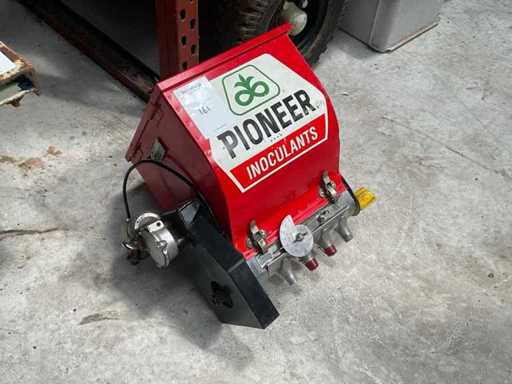 Pioneer Inoculants Granulate Spreader