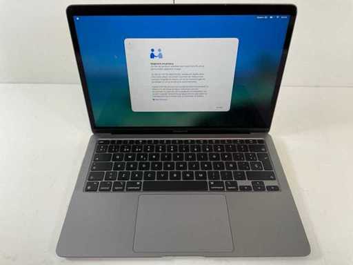 Apple MacBook Air 13.3", Apple M1, 16 GB RAM, 251 GB NVMe Laptop