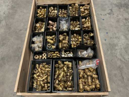 Lot de raccords en laiton