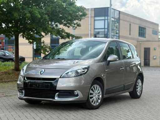 2012 Renault Megane Scenic Car