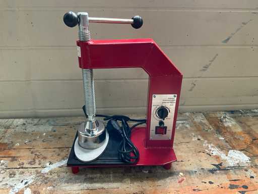 Gerät zum Vulkanisieren von Reifen