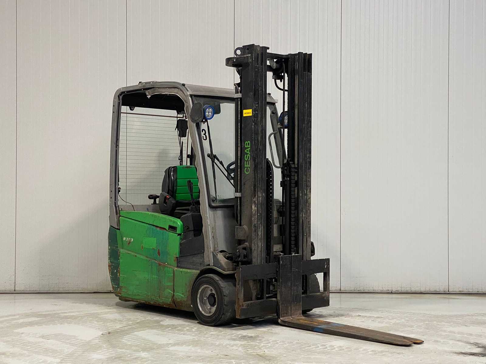 Cesab – B320 – Forklift Triplex – Free-lift – Side-shift