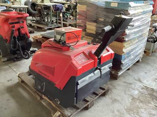 PORTOTECNICA 86 Industrial sweeper