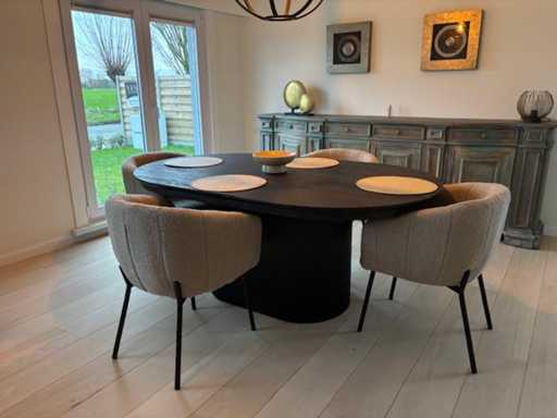 Dining room table with 4 chairs
