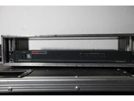 Kramer - VM-8DVI-R - DVI kleppen 1 x 8 (2x)