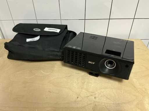 ACER X1110 Projector 