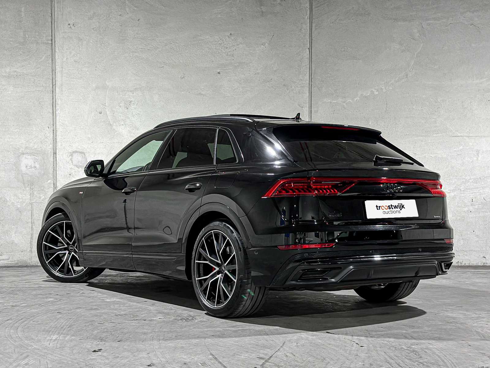 Audi Q8 55 TFSI e 3.0 V6 Quattro Pro Line 476pk 2021, L-766-SK