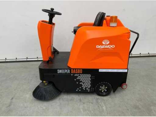 Daewoo - DAS80 electric ride-on sweeper, sweeping width 125 cm