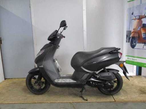 Peugeot - Moped scuter - Kisbee RS injecție - Scuter
