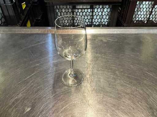 Kieliszek do wina 23cl. (312x)