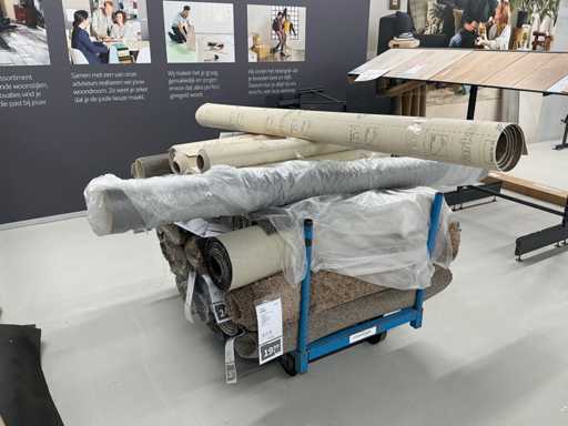 Partij diverse rollen tapijt en vinyl