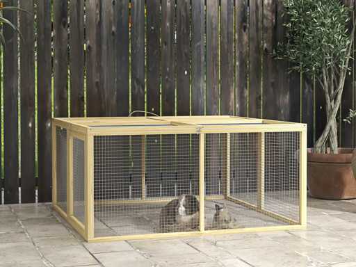 Kleine dierenkooi, konijnenkooi, een opvouwbaar dak van sparrenhout