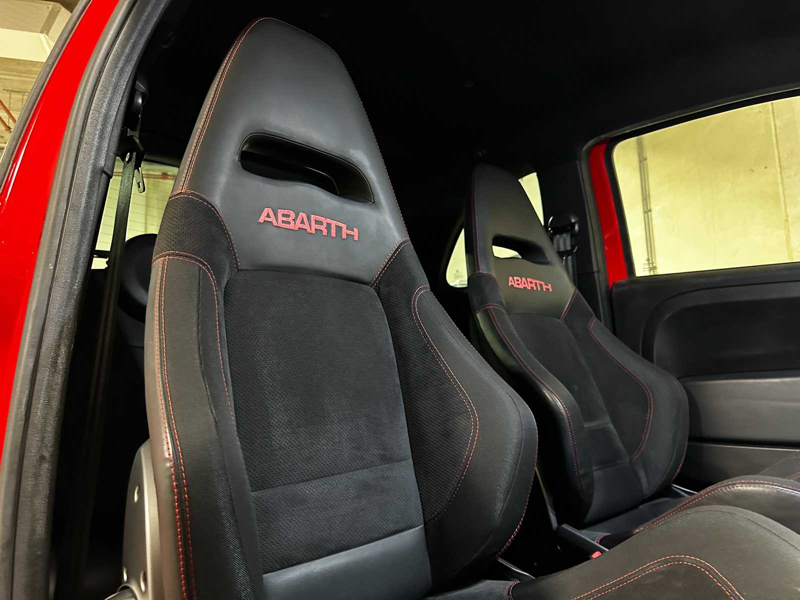 Fiat 500 Abarth 695 Tributo Ferrari 180pk 2011
