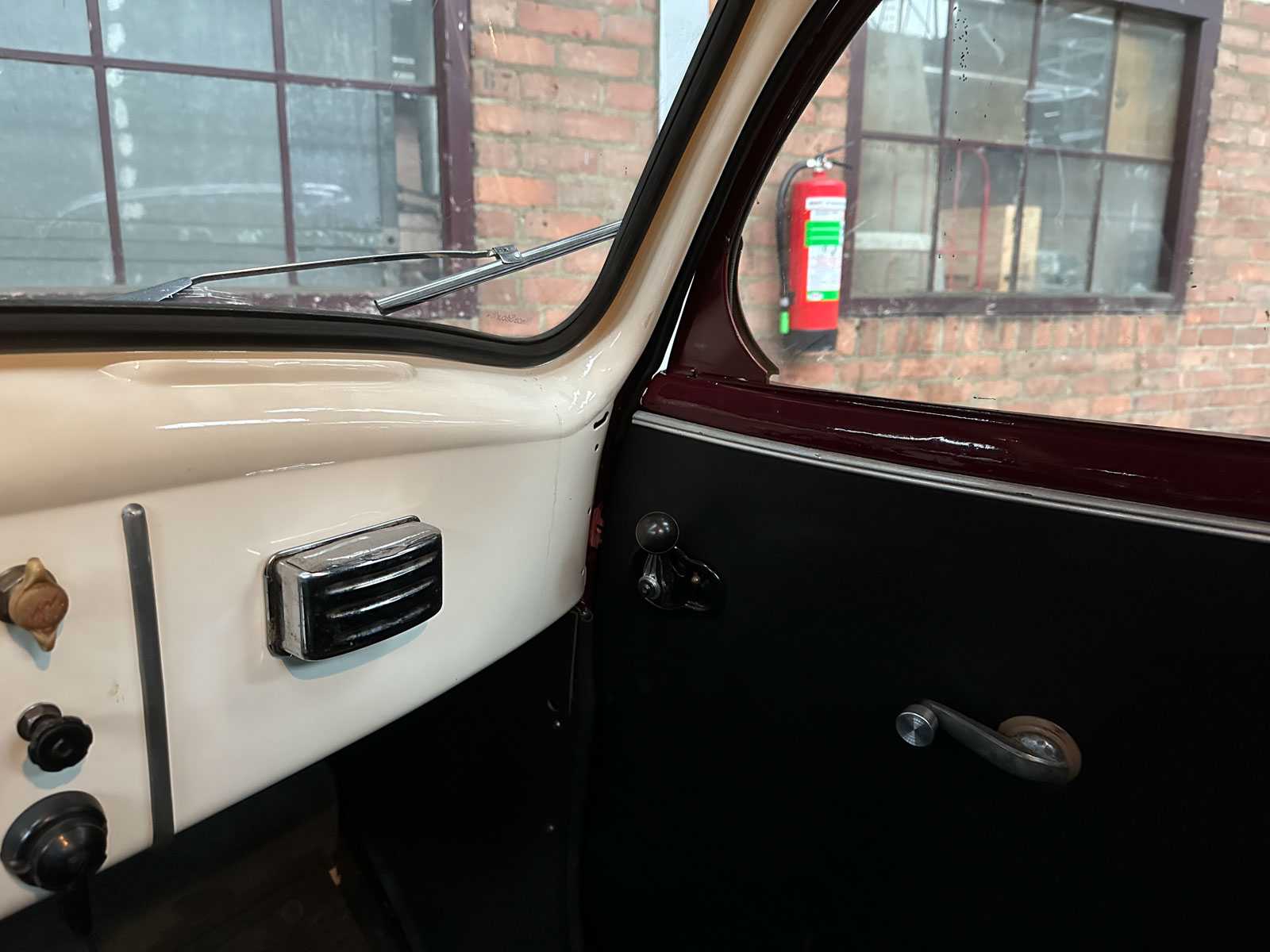 Peugeot 202 Pick-Up Truck 1946, BH-08-77