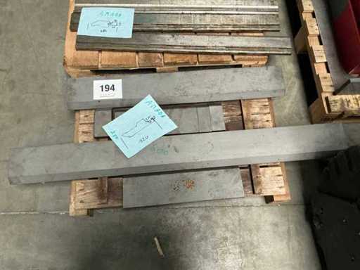 Set de cuțite de tăiere Amada pentru foarfece din tablă