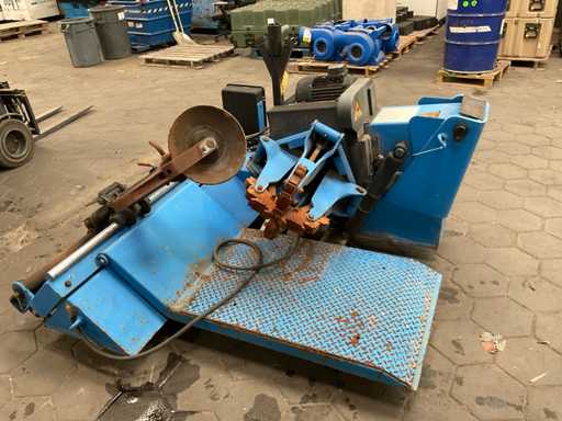 Banden de-en montageapparaat