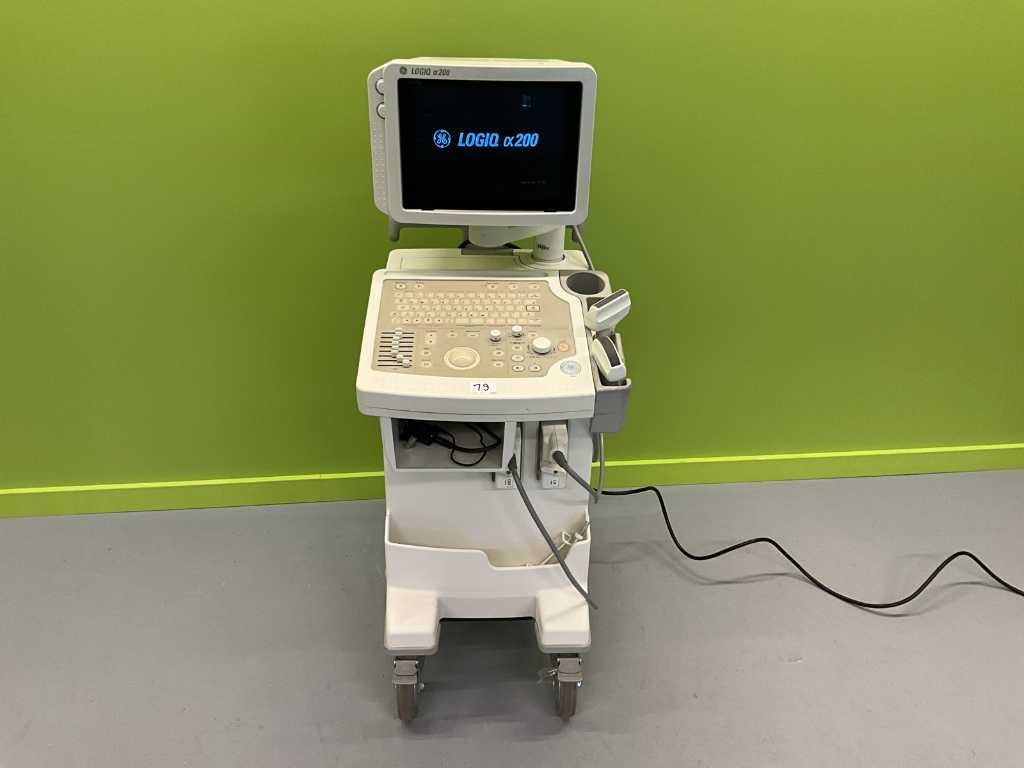 2000 GE Logiq Alpha 200 Ultrasound machine