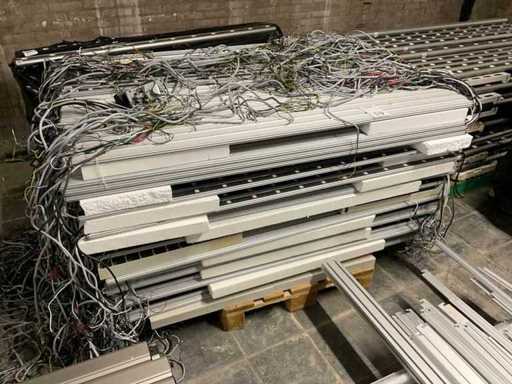 Corpuri de iluminat LED industriale cu adresare (55x)