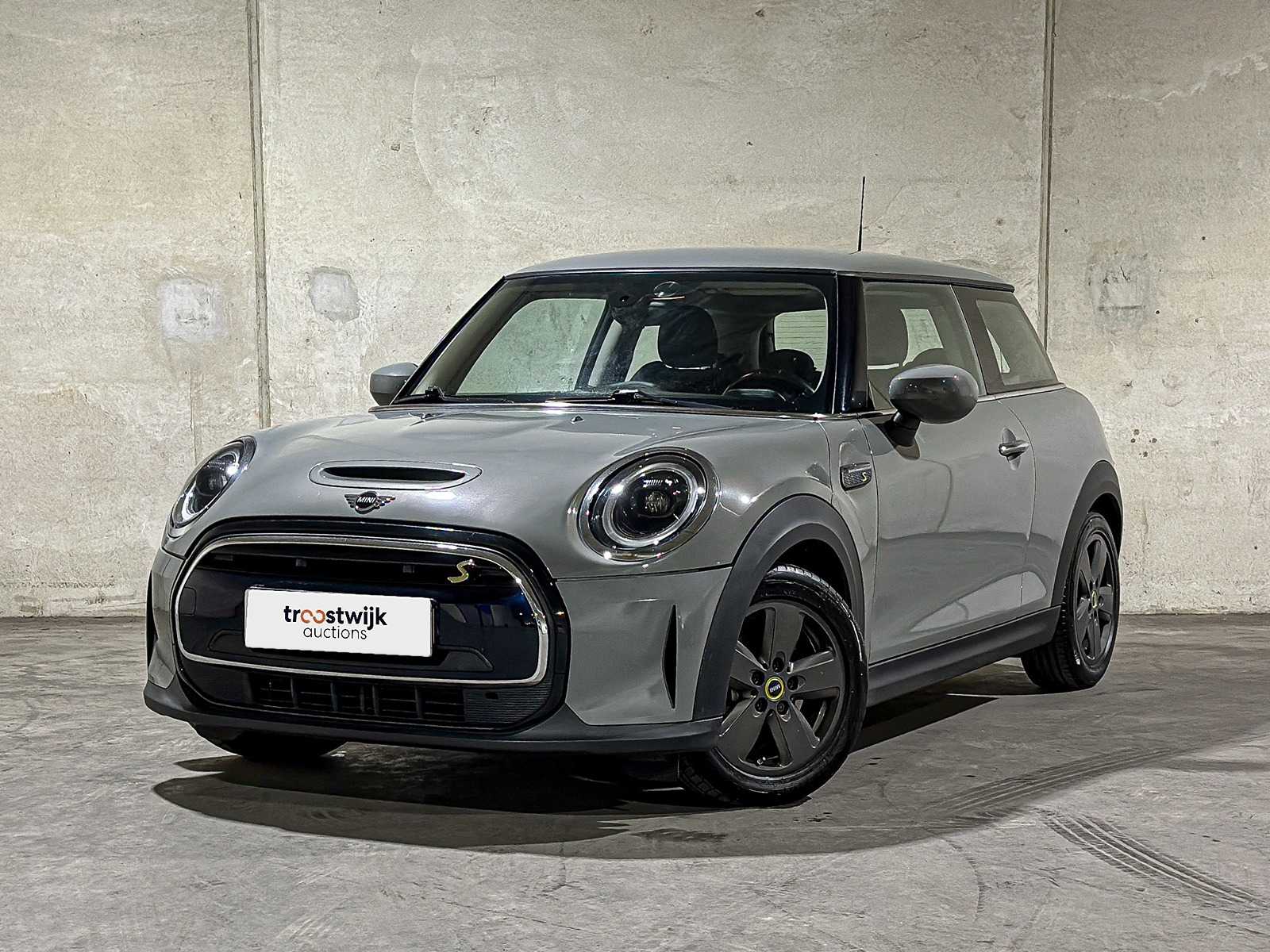 Premium personenauto's van Porche, BMW, Mercedes-Benz, Audi en meer