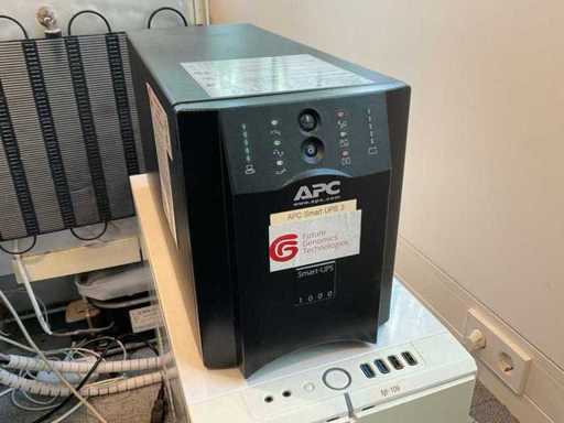 APC Smart-UPS 1000 UPS