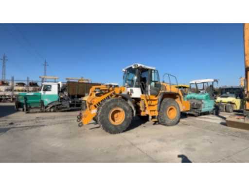 e1bb55cf-77d8-4bc9-a065-4bb9a11f2bb8.mp4