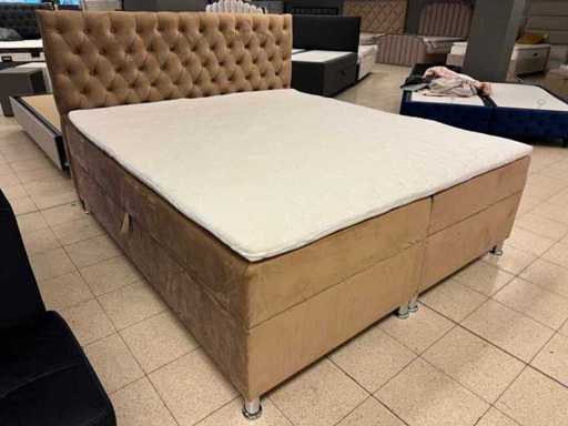 Chester à ressorts 180x200